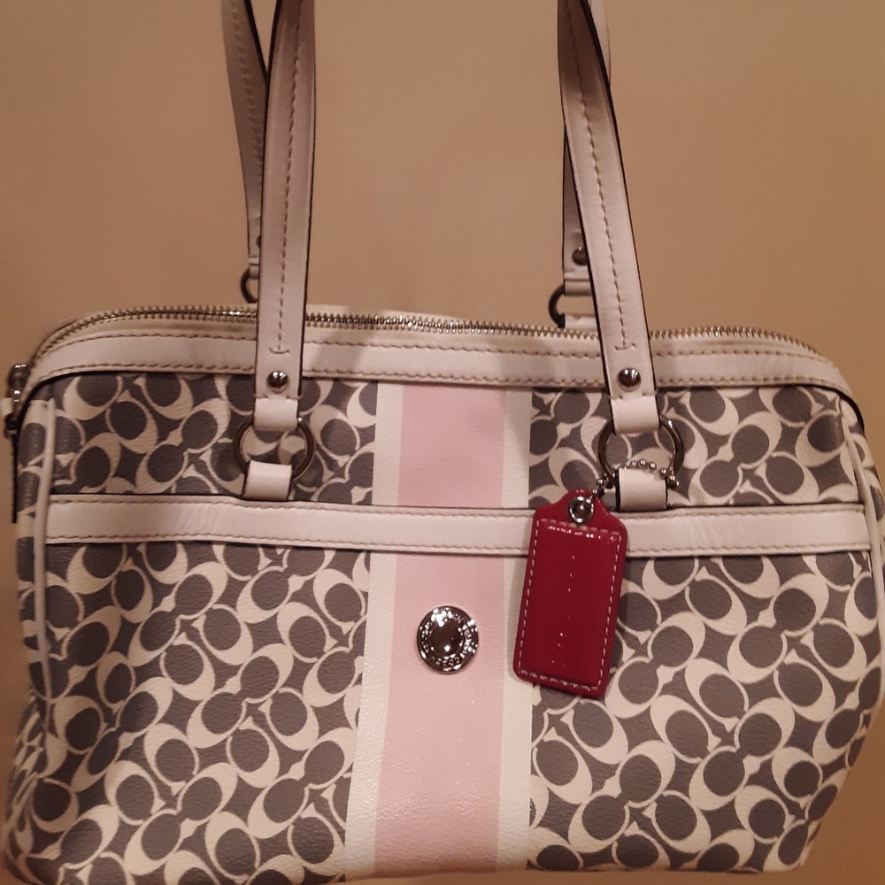 Satchel COACH